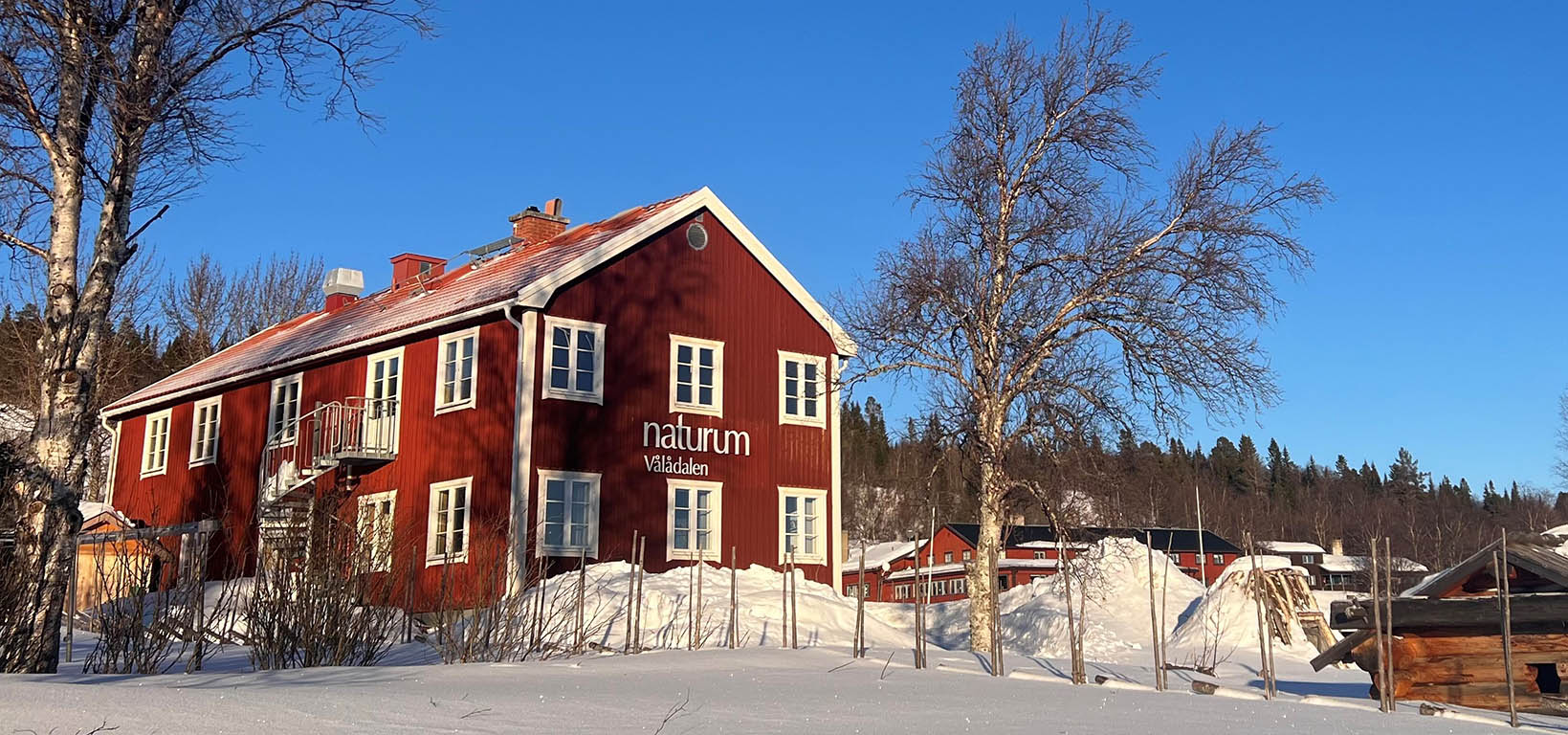 Naturumhuset i vinterskrud